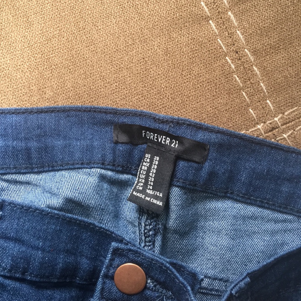 Jeans - Picture 2 of 2